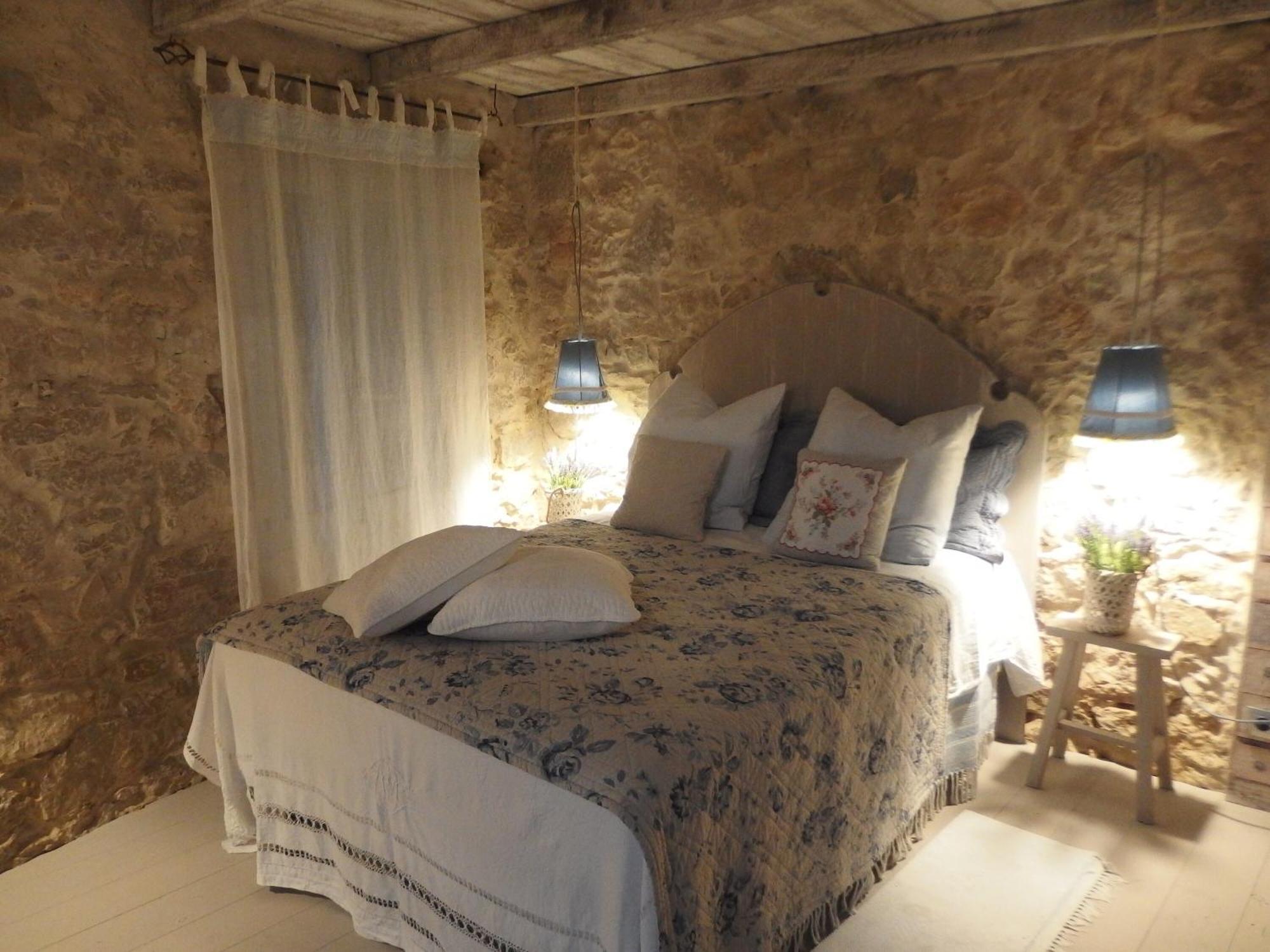 Le Mas Saint Pierre Roquefort-les-Pins Habitación foto